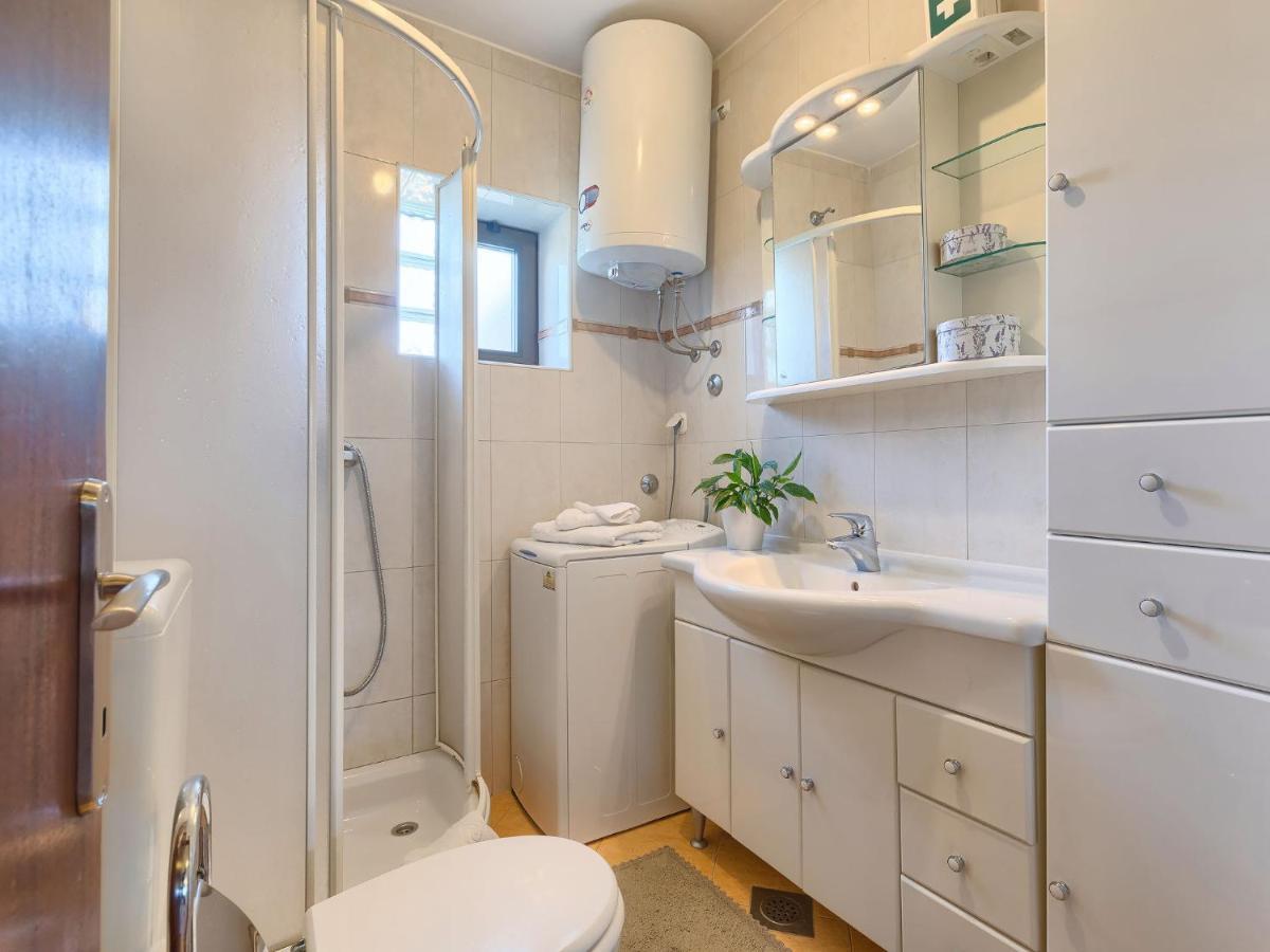 Apartment Chiara By Interhome Novigrad  Bagian luar foto