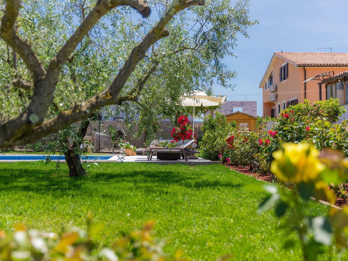 Apartment Chiara By Interhome Novigrad  Bagian luar foto