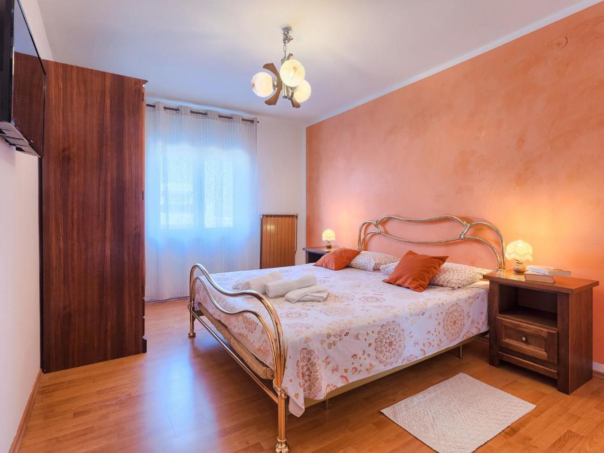 Apartment Chiara By Interhome Novigrad  Bagian luar foto