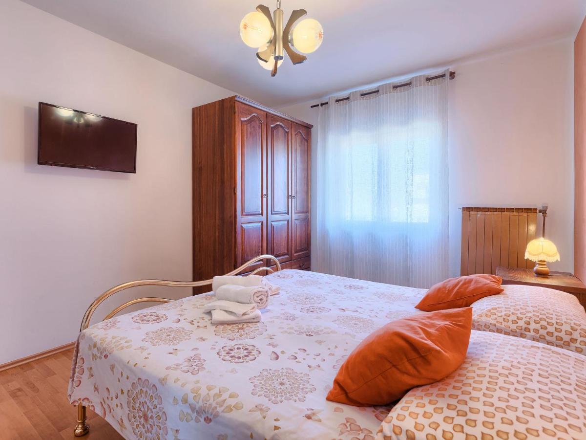 Apartment Chiara By Interhome Novigrad  Bagian luar foto